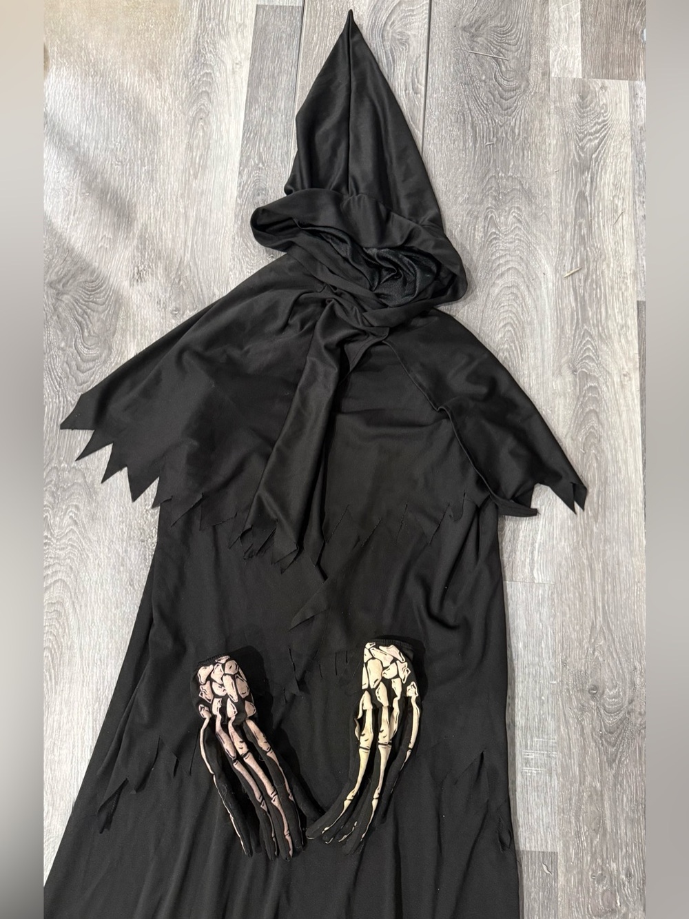 Black Hooded Grim Reaper Halloween Costume Size Child’s L w/Gloves No Scythe